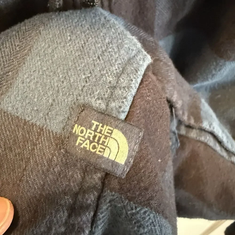 The North Face Women’s Blue Black Plaid 1/4 Zip Pullover Jacket Size Medium